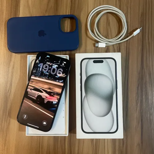 iPhone 15 128GB Preto - Impecável