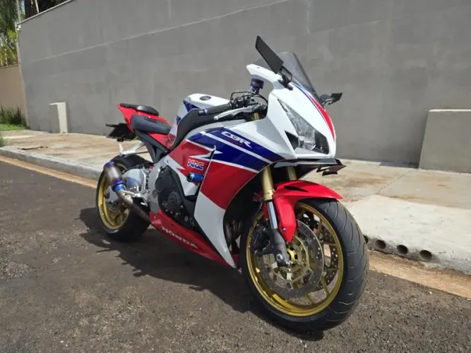 CBR 1000 RR Fireblade