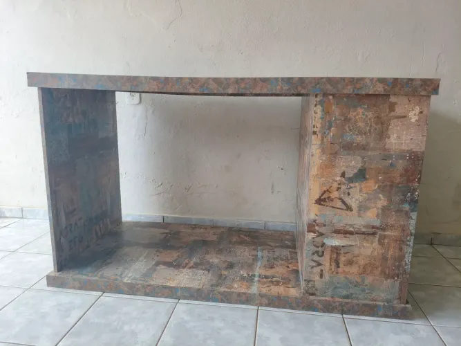 Mesa em MDF pesada