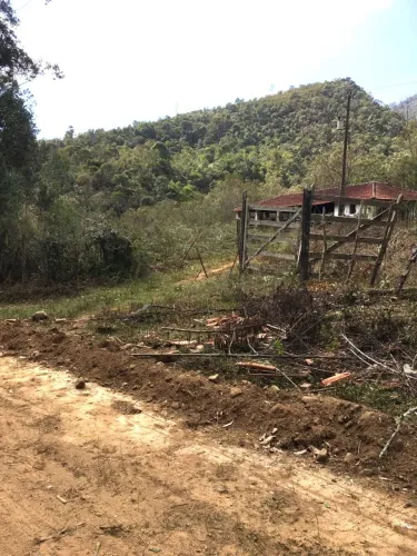 Um Cantinho Mágico na Serra da Mantiqueira! Chácara com 10.000m², Marmelópolis/MG