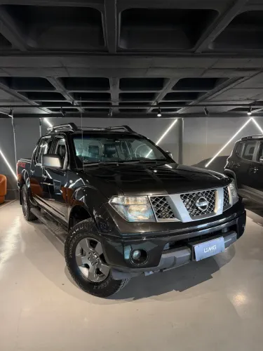 Nissan Frontier SE Attack CD 4X4 2.5 TB Diesel 2013