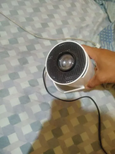 Projetor HY300