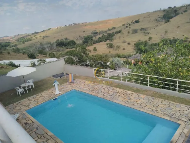 Casa excelente 4 suítes 380 m² para locação em condomínio de Jacareí- SP!