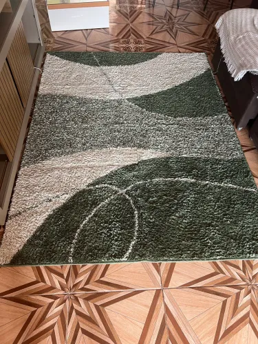 Tapete felpudo verde e bege - ótimo estado