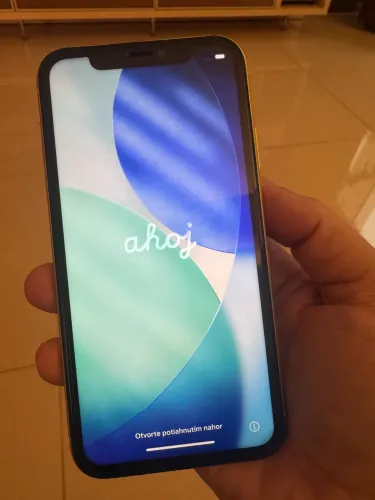 iPhone 11 64 GB Amarelo