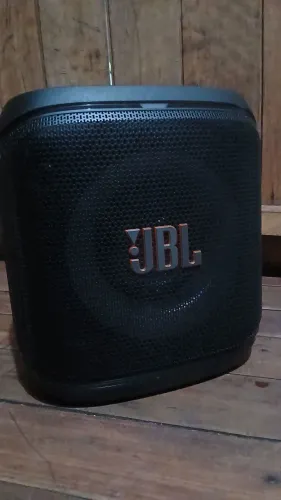 Vendo caixa de som JBL