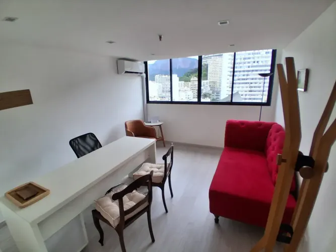 Sala Comercial reformada para locação no Ipanema Business, na Rua Visconde de Pirajá, Ipan