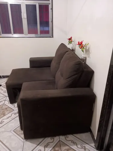 Sofá retrátil de dois lugares 
