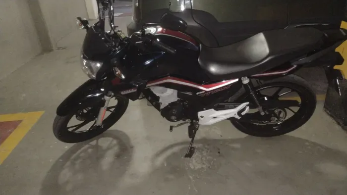 Moto toda revisada pneu novo relação nova 