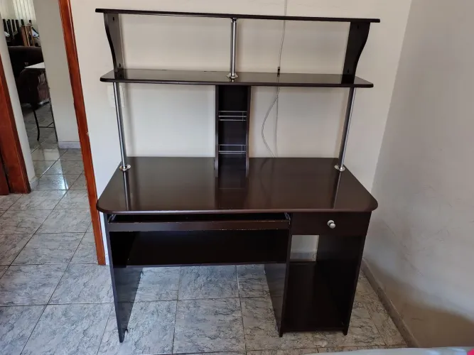 Escrivaninha para estudos
