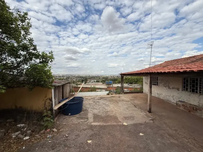 vendo lote de 400 metros em Arniqueiras em comdominio antigo
