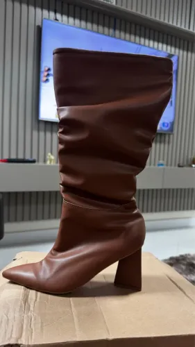 Bota cano longo