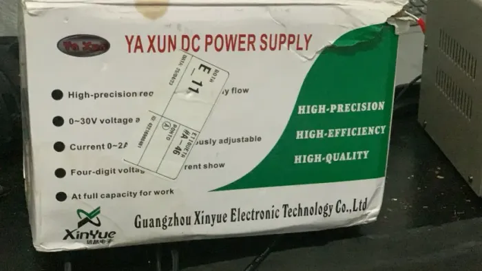 Fonte de bancada Yaxun