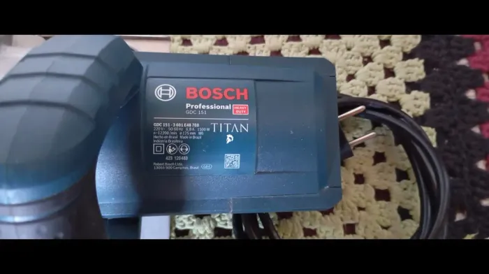 Serra mármore Bosch Titan 