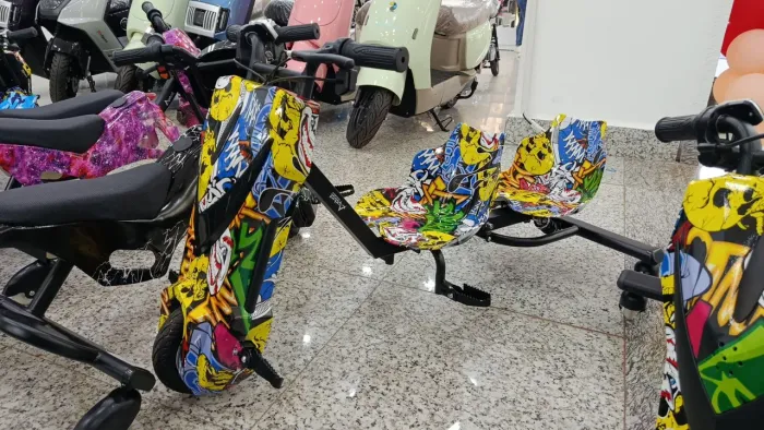 Triciclo elétrico 