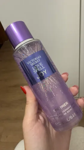 Body Splash Victoria Secrets Love Spell com Glitter