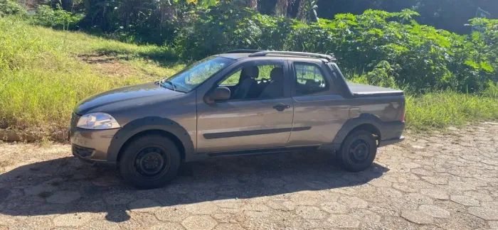 Fiat Strada Working 1.4 MPI Fire Flex 8V CD 2013