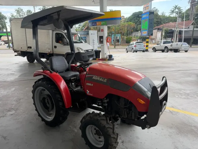 Agrale 2011 4×4 único dono 2483 hrs