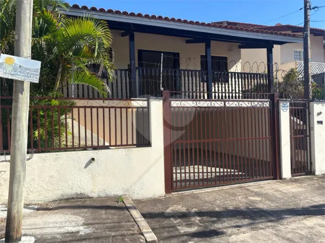 Casa com 3 quartos para locação em Jardim maristela - SP