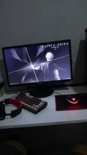 PC Gamer Ryzen 5 4600G 16GB + Monitor + Periféricos | Troco por iPhone