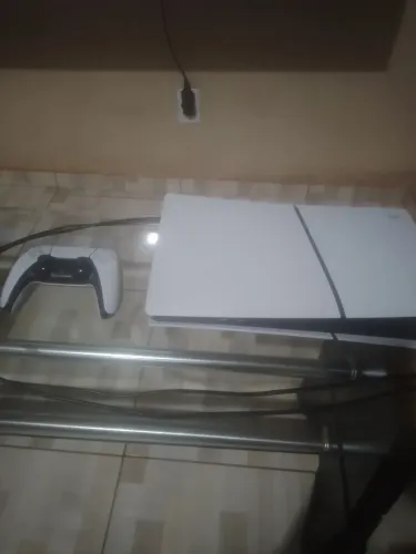 Vende se PlayStation 5