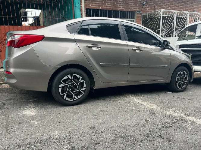 Hyundai HB20S C.plus/c.style1.0 Flex 12V Mec. 4P 2016