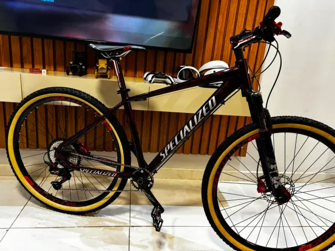 Bicicleta Specialized toda personalizada.