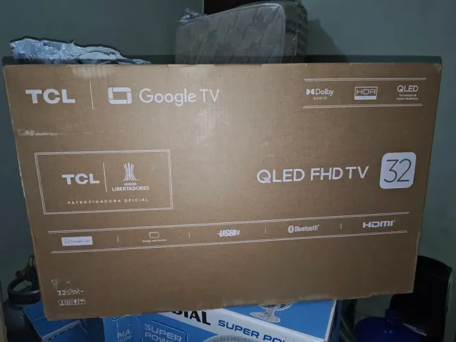Smart tv QLed Full HD 32 polegadas TCL nova zero lacrada