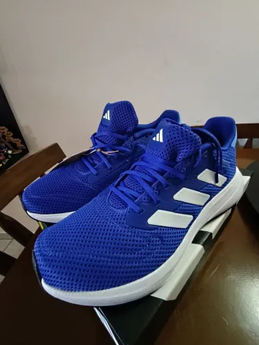 Tênis Adidas original na caixa número 40 axul
