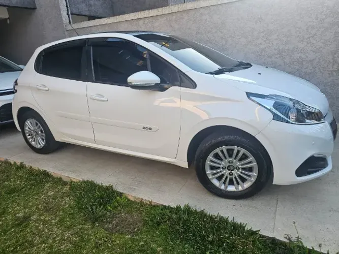 Peugeot 208 Allure 1.2 Flex 12V 5P Mec. 2019