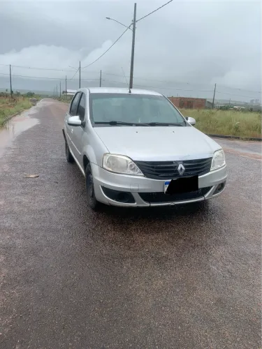 Renault Logan Expression Hi-flex 1.6 8V 4P 2013