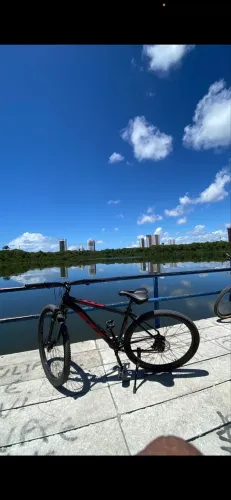 BIKE ARO 29 SEMI NOVA PRA FAZER ROLO 