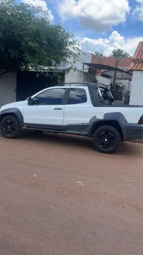 Fiat Strada Adventure1.8/ 1.8 Locker Flex CD 2011