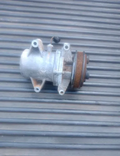 Compressor de ar condicionado Triton 2.4