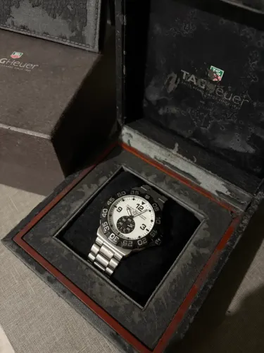 Tag Heuer Fórmula 1 Grand Date WAH1011