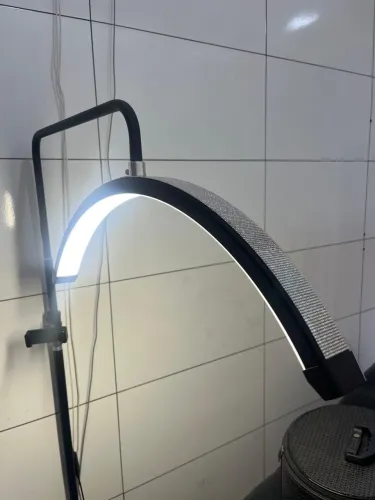 Luminária Meia Lua