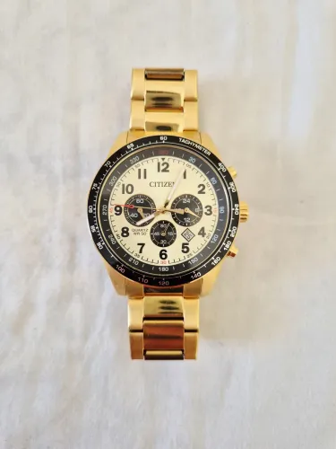 Vendo Relógio Citizen dourado 