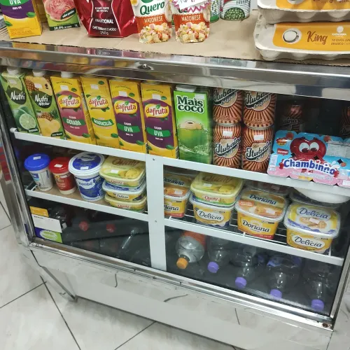 Geladeira expositora de variados