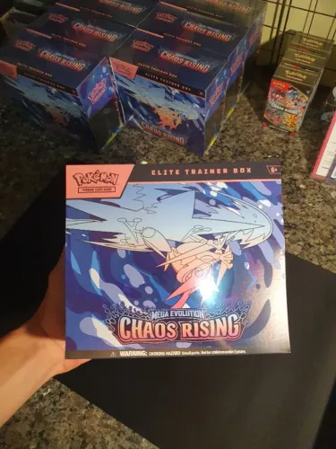 Combo 2x Elite Trainer Box (ETB) Pokémon TCG: Chaos Rising - Lacradas