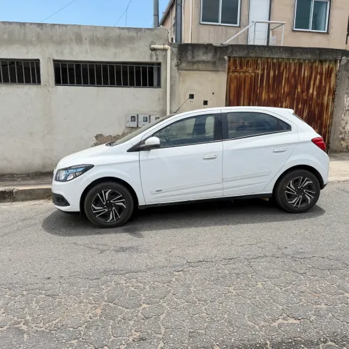 Chevrolet Onix Hatch LT 1.4 8V Flex Power Mec. 4P 2013