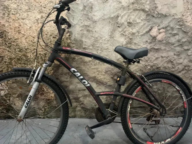 Bike Caloi preta aro 26