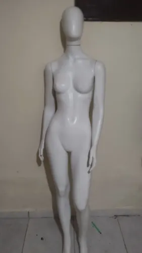 manequim usado mais está perfeito