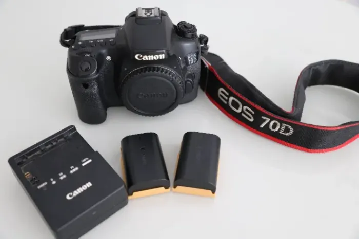 CANON 70 D 