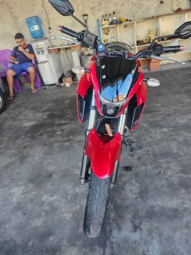 Vendo FZ 25. 250cc
