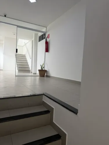 Lindo loft 1/4 sala cozinha banheiro