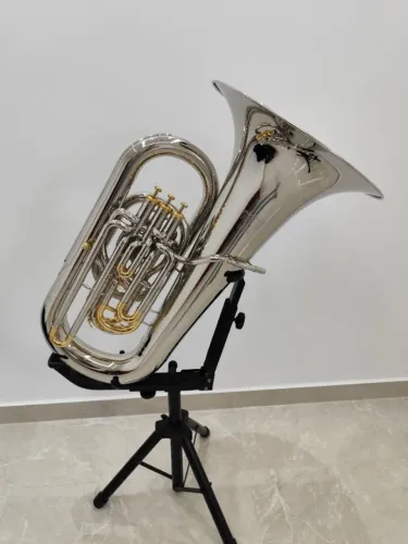 Tuba 4/4 Compensada Tokai TB-403NL MIB - Níquelada c/ Laqueado - Aceito troca -Parcelo 21X