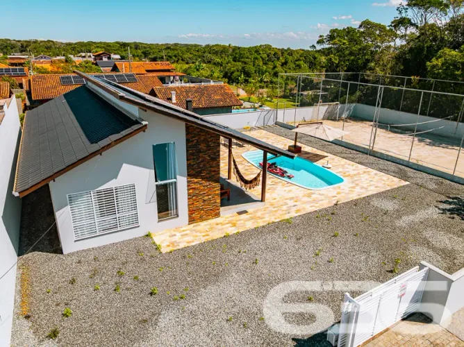 Casa | São Francisco do Sul | Ervino