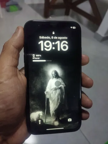 IPhone XR bem conservado 