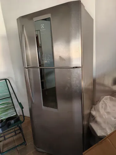 GELADEIRA ELECTROLUX INOX - GRANDE E ESPAÇOSA 