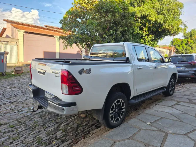 Toyota Hilux CD SRV 4X4 2.8 TDI Diesel Aut. 2024